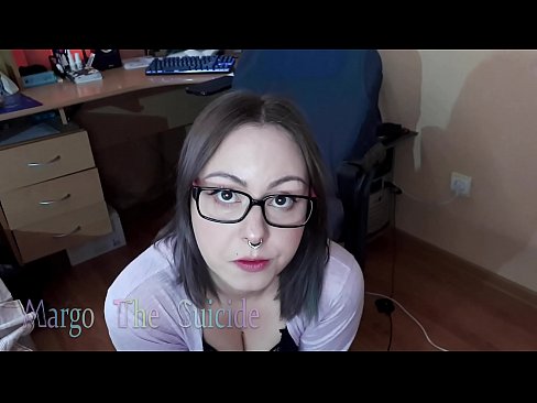 ❤️ Sexy Girl with Glasses Sucks Dildo Deeply on Camera ❤️❌ Super porn à noi ❤